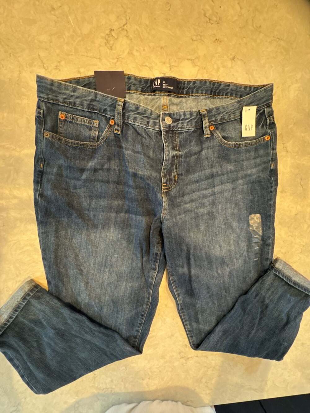 GAP Denim Sexy Boyfriend Mid Rise Relaxed Through the Hip & Thigh Slim Leg Jeans